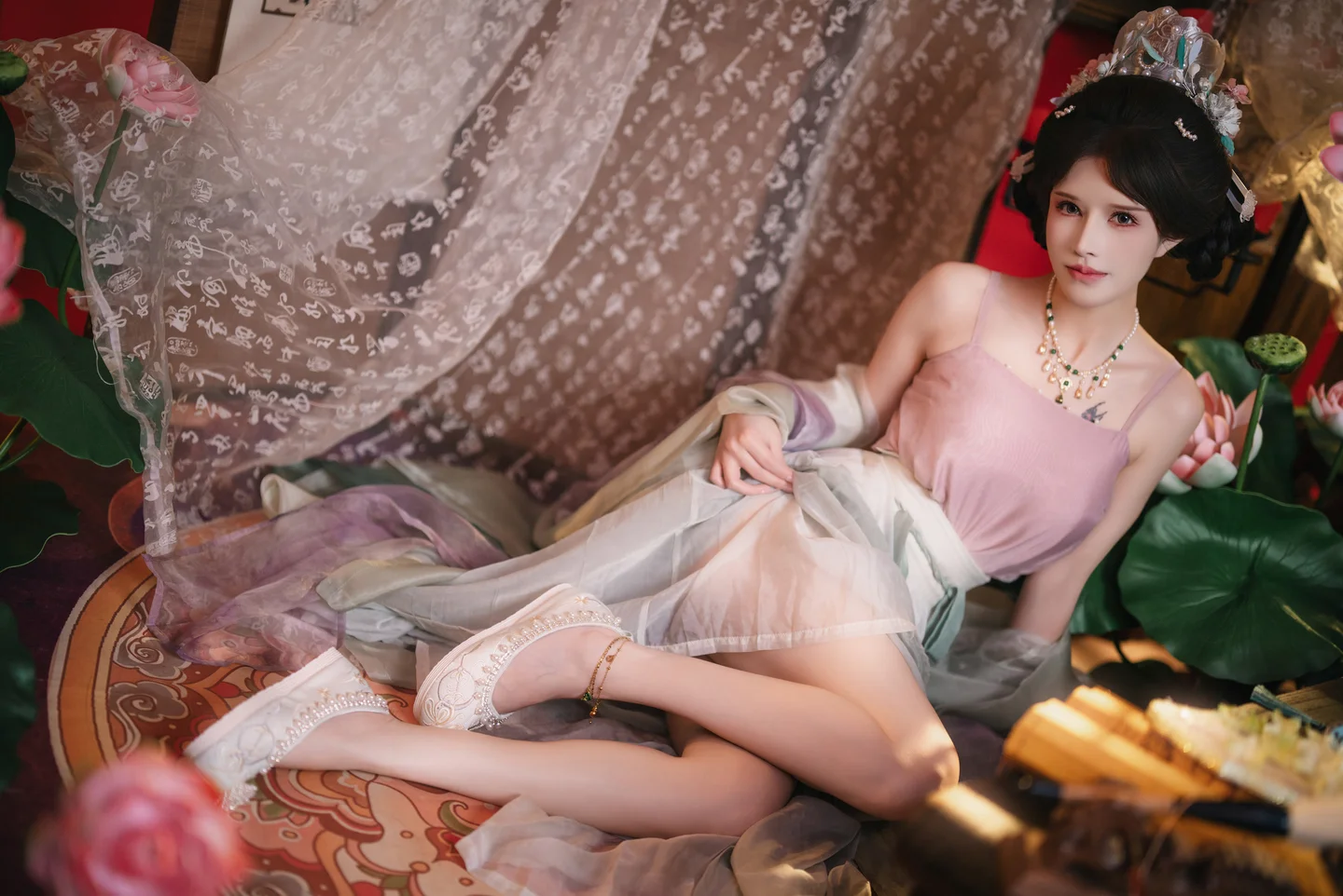 鹿八岁baby_No_107_粽你枕相思_130P,79GIF,1V_1_95GB tg@simisebaisi 【丝足阁】010.webp